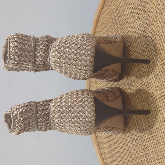 Aldo Call it Spring Woven Fabric Weave Heeled Ankle Booties Tan Women's size 7.5 - Picture 5 of 8
